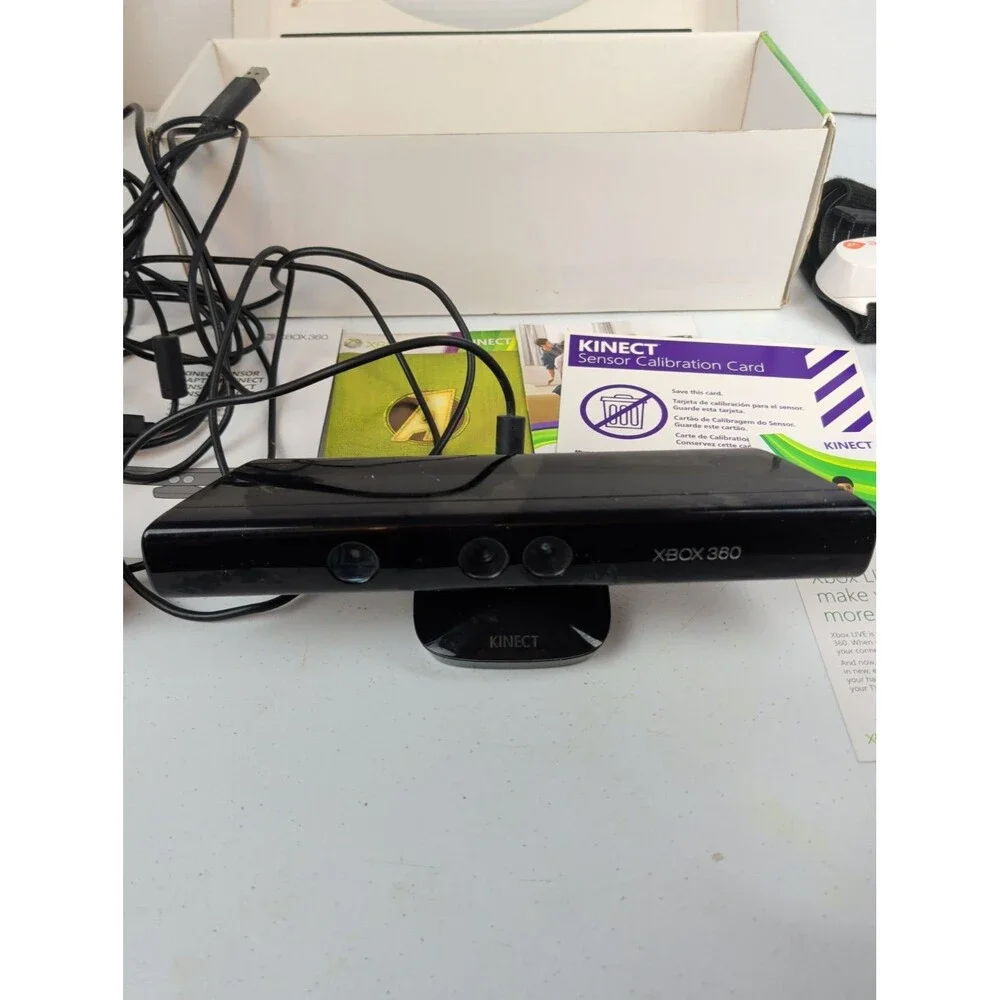 Microsoft Xbox 360 Kinect Sensor IN BOX Tested & Working W/ GAME